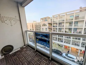 Apartment in ERMONT (95120)