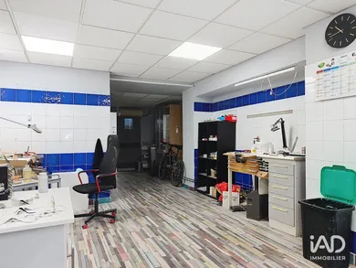 Commercial walls in TOULON (83100)