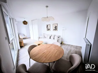 Apartment in RENNES (35700)