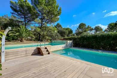 Maison à BAGNOLS-EN-FORÊT (83600)