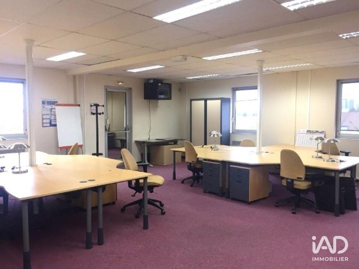 Bureaux de 134 m² à HOUILLES (78800)