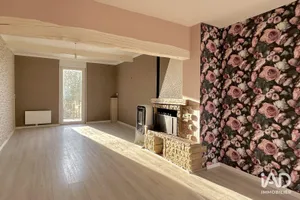 Appartement à PETITE-ROSSELLE (57540)