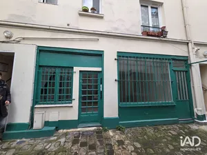 Commercial walls in PARIS (75011)