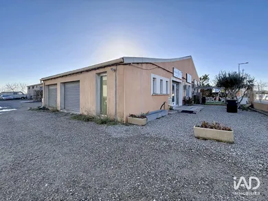 Boutique/Local commercial à VILLENEUVE LES BÉZIERS (34420)