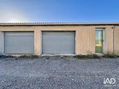 Commercial in VILLENEUVE LES BÉZIERS (34420)