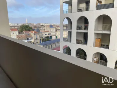 Apartment in BORDEAUX (33800)