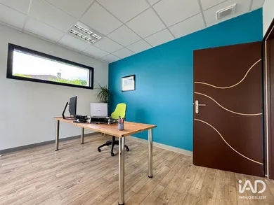 Office in CHAMPAGNE-AU-MONT-D'OR (69410)