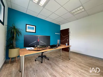 Office in CHAMPAGNE-AU-MONT-D'OR (69410)