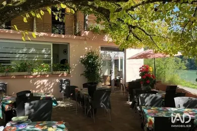 Restaurant in MASSIGNIEU-DE-RIVES (01300)
