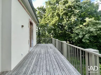 Apartment in LE PONT-DE-CLAIX (38800)