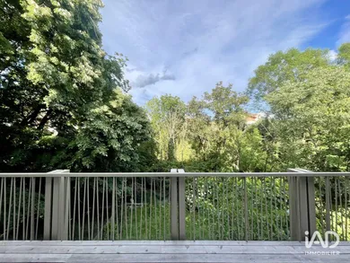 Apartment in LE PONT-DE-CLAIX (38800)
