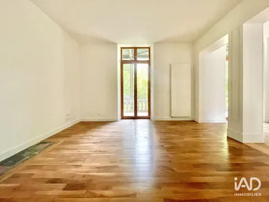 Apartment in LE PONT-DE-CLAIX (38800)