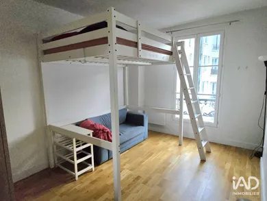 Apartment in PARIS (75015)
