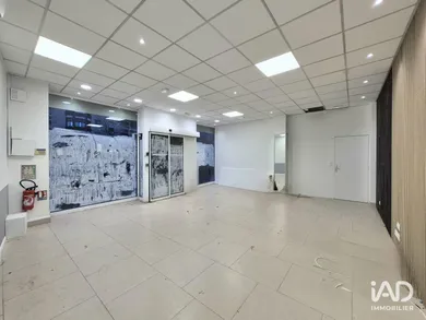 Boutique/Local commercial à CHARLEVILLE-MÉZIÈRES (08000)