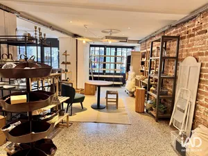 Commercial walls in MONTESSON (78360)