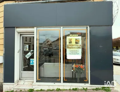 Commercial in MOISSY-CRAMAYEL (77550)