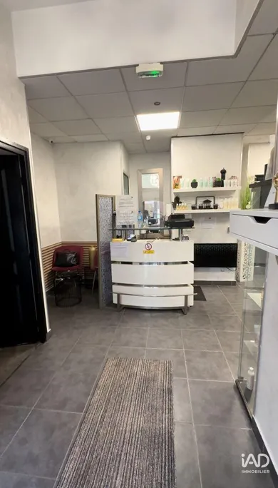 Boutique/Local commercial à ÉLANCOURT (78990)