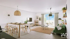 Appartement à LA LONDE-LES-MAURES (83250)