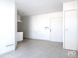 Apartment in VÉNISSIEUX (69200)