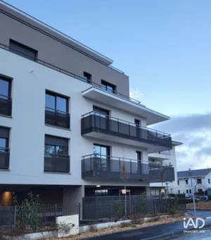 Apartment in SAINT-BARTHÉLEMY-D'ANJOU (49124)