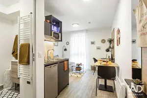 Appartement à LA ROCHELLE (17000)