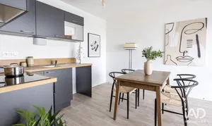 Appartement à LA ROCHELLE (17000)