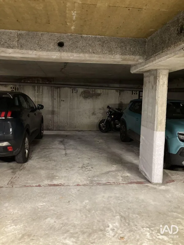 Parking à GARCHES (92380) photo 2