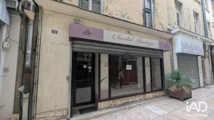 Commercial in BAGNOLS-SUR-CÈZE (30200)