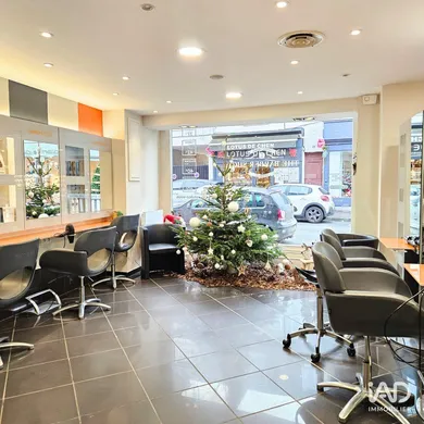 Boutique/Local commercial à CHANTILLY (60500)