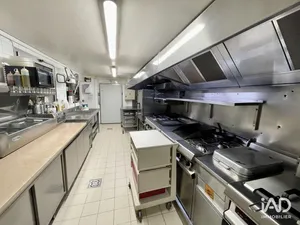 Commercial walls in MILLY-LA-FORÊT (91490)