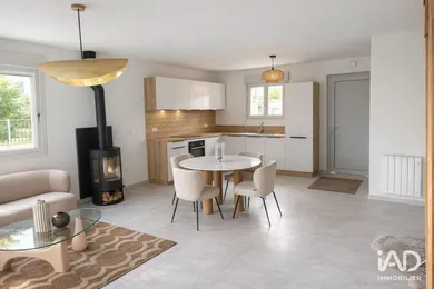 House in OINVILLE-SUR-MONTCIENT (78250)