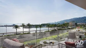 Apartment in VALLAURIS (06220)