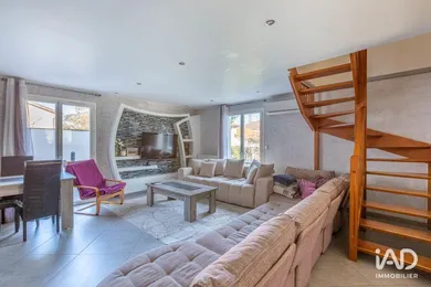 House in VÉNISSIEUX (69200)