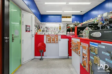 Commercial in PARIS (75013)