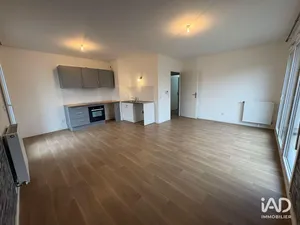 Apartment in VERT-SAINT-DENIS (77240)