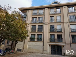 Appartement à BORDEAUX (33000)