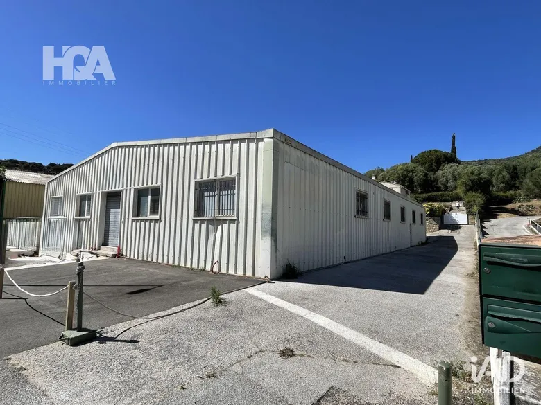 3 pièces 678 m² · à Le Lavandou · 678 m² · 2 260 000 €