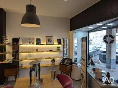 Commercial walls in TARASCON (13150)