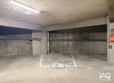 Parking à PARIS (75010)