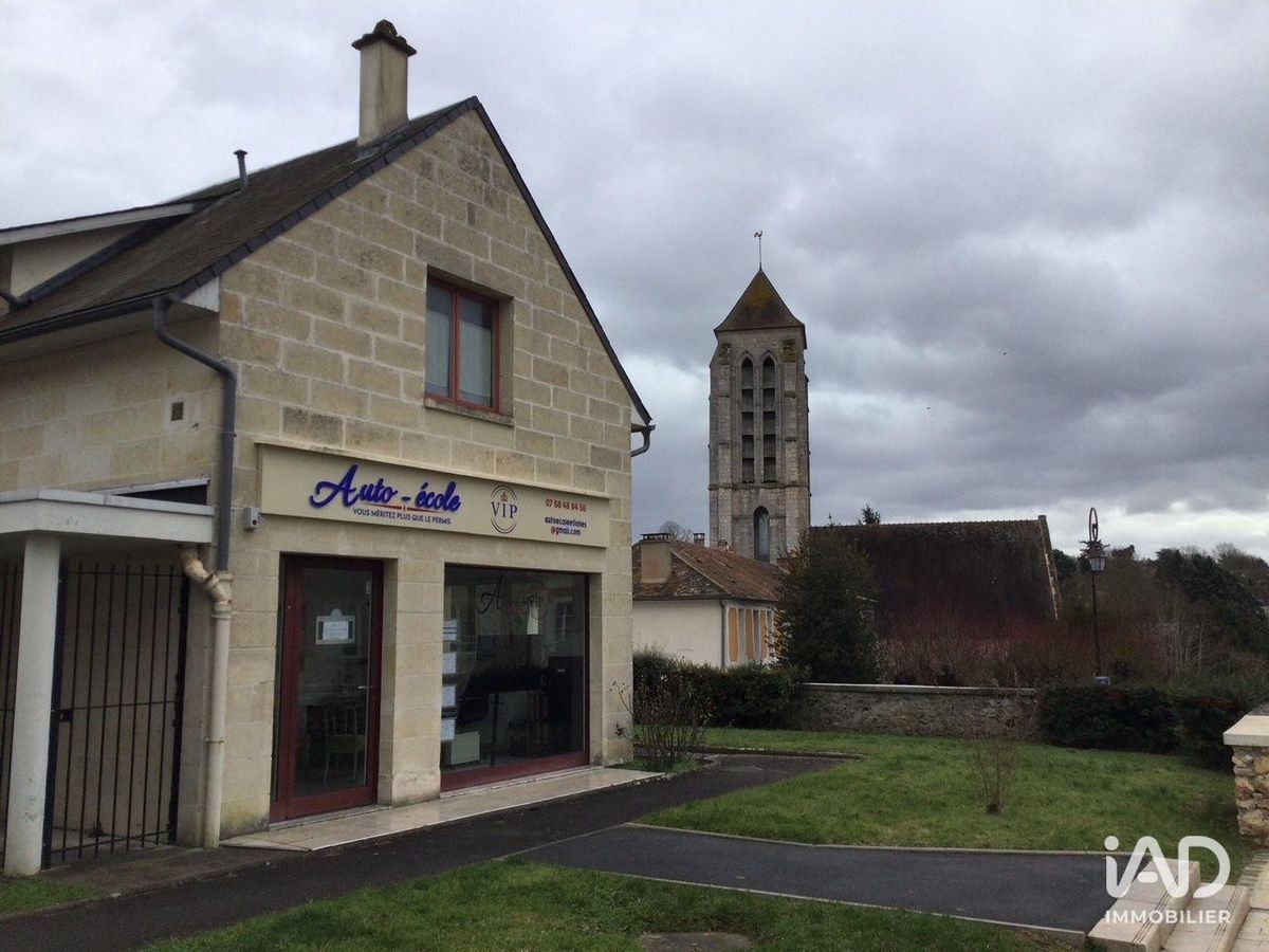 Boutique/Local commercial de 90 m² à ÉTIOLLES (91450)