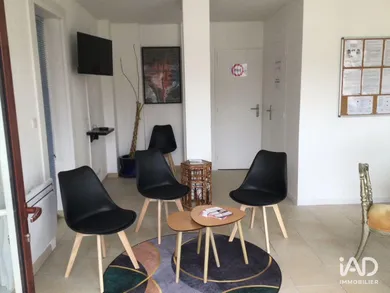 Commercial in ÉTIOLLES (91450)