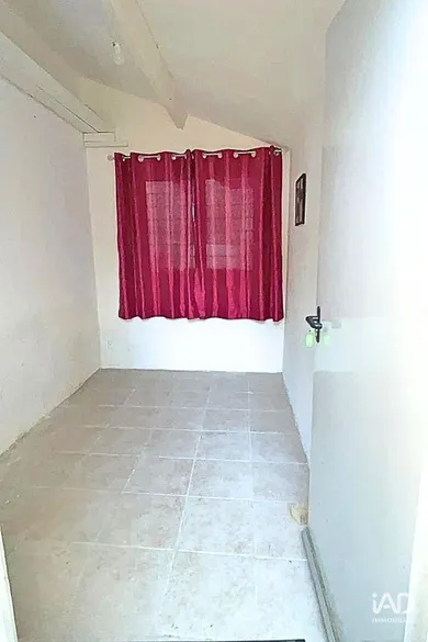 Commercial walls in MAISONS-ALFORT (94700)