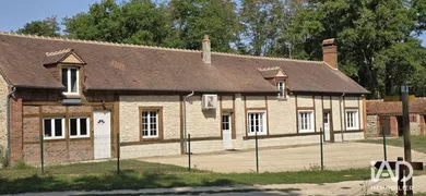House in LORRIS (45260)