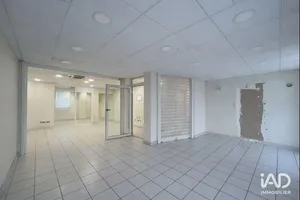 Commercial walls in LA TALAUDIÈRE (42350)