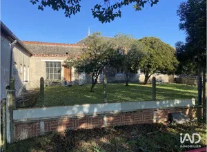 Bureaux à LE FRESNE-SUR-LOIRE (49123)