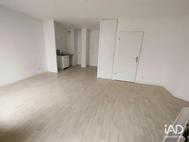 Appartement à ÉVRY (91000)