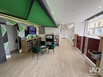 Commercial in PROVINS (77160)