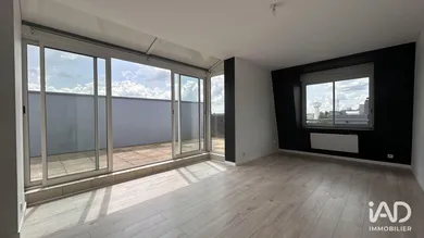 Apartment in MONTREUIL-JUIGNÉ (49460)