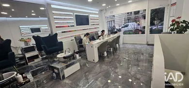 Commercial in NEUILLY-SUR-SEINE (92200)