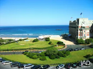 Apartment in BIARRITZ (64200)